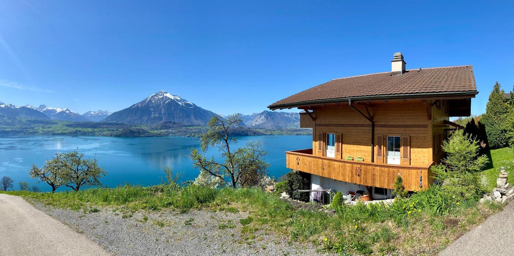 Chalet Egglen "Typical Swiss House, Best Views, Private Jacuzzi" Sigriswil Exterior foto