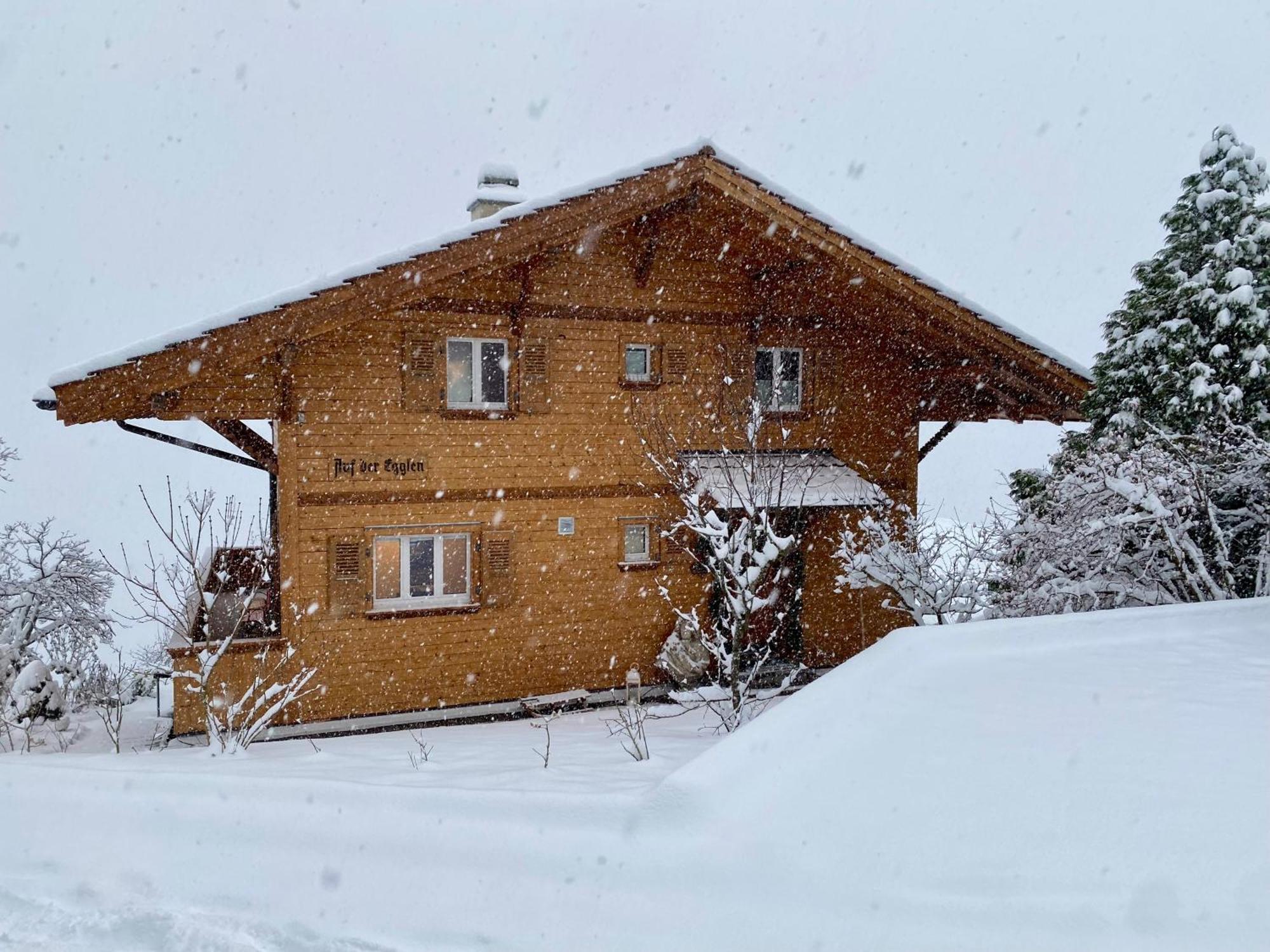 Chalet Egglen "Typical Swiss House, Best Views, Private Jacuzzi" Sigriswil Exterior foto