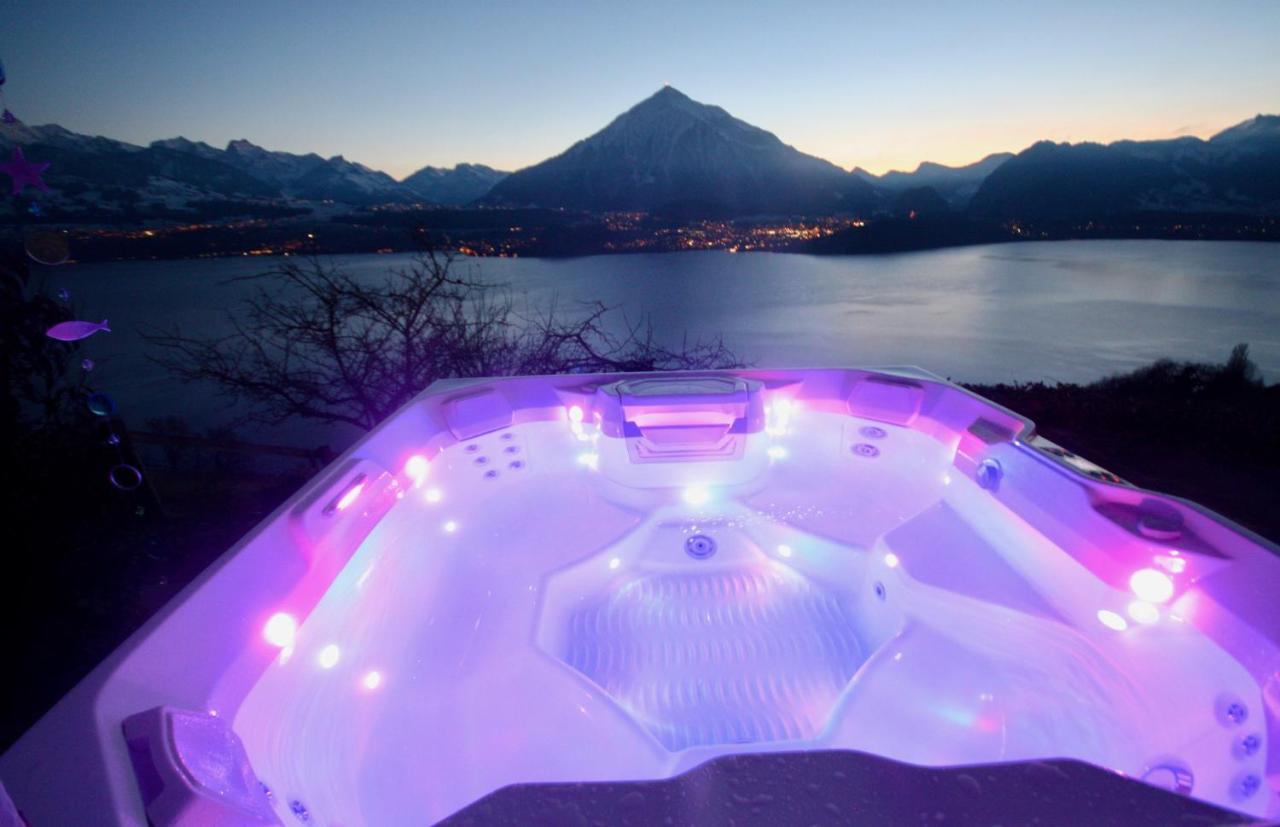 Chalet Egglen "Typical Swiss House, Best Views, Private Jacuzzi" Sigriswil Exterior foto